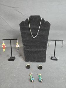 lot 120 image: Vintage Costume Jewelry Set including Necklace, Earrings, and Studs - displays not included