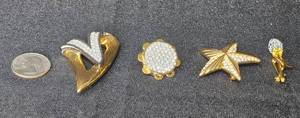 lot 104 image: Set of Vintage Brooches with Rhinestone Accents