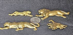 lot 106 image: Set of 4 Vintage Animal Brooches - Lion and Cheetah Designs