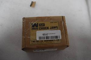 Chuck Jaws