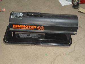 lot 7 image: Remington Portable Forced Air Heater Model 40 - Doesnt Fire