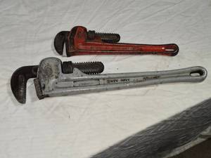 lot 38 image: Lot of 2 Pipe Wrenches - 12 Inch and 18 Inch