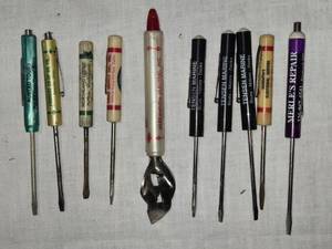 lot 60 image: Advertising Screwdrivers and Accessories