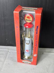 lot 109 image: Limited Edition Wayne Gas Pump Replica Collectible - Mobilgas