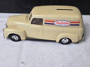 lot 124 image: Ertl True Value Hardware Stores Vintage Delivery Truck Diecast Model