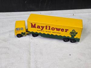 lot 137 image: Vintage Mayflower Moving Truck Toy by Ralston Toy Co.