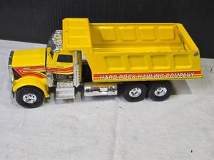 lot 138 image: ERTL Hard Rock Hauling Company Dump Truck Toy Model
