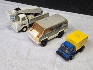 lot 141 image: Lot of 3 Vintage Tonka Trucks - Bell System Utility Truck, Van, and Yellow Pickup
