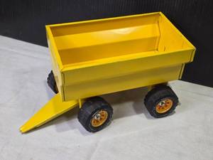 lot 144 image: Vintage Tonka Yellow Wagon