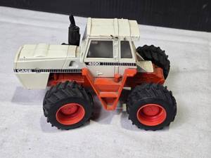 lot 155 image: ERTL Case 4890 Die-Cast Tractor Toy - Vintage Collectible