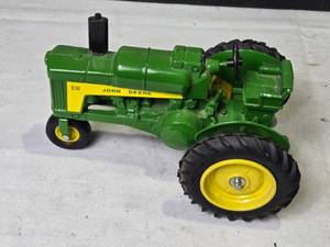 lot 182 image: John Deere 630 LP Tractor Model - 1989 Special Edition