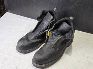 lot 224 image: Used Red Wing Steel Toe Work Boots, Size 14, Oil Resistant