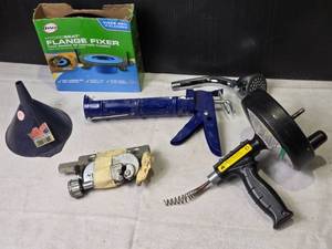 lot 250 image: Danco Hydroseat Flange Fixer with Tools - Plumbing Repair Set