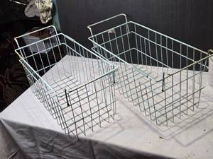 lot 262 image: Set of 2 Vintage Wire Storage Baskets in Blue