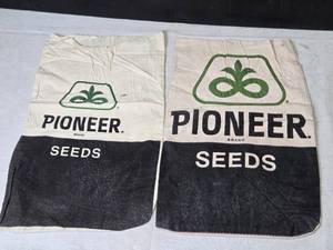 lot 284 image: Set of 2 Vintage Pioneer Seeds Bags