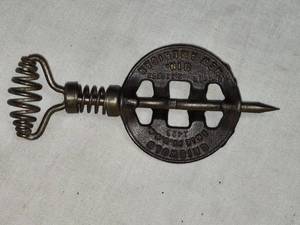 lot 297 image: Vintage 3 Griswold Cast Iron Stove Damper