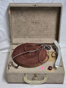 lot 307 image: V.M. Model 110 Portable Turntable with Original Case