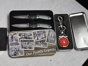 lot 323 image: Set of 2 Browning Pocket Knives and Geneva Watch in Collectors Tin