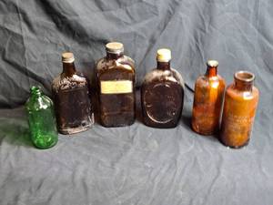 lot 396 image: Collection of 6 Vintage Glass Bottles Including Rare Telechron Motor Cleansing Solution