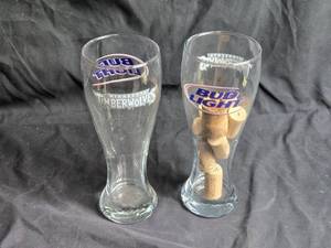 lot 402 image: Set of 2 Minnesota Timberwolves and Bud Light Pint Glasses