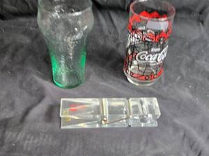 lot 404 image: Coca Cola Glasses and Chip Clip