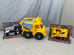 lot 43 image: New Mega Bloks CAT Dump Truck and Other Cars  Truck Toys