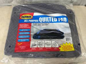 lot 105 image: New Quilted Moving Blanket  Pad