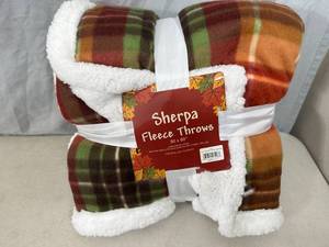 lot 157 image: New Sherpa Throw Blanket