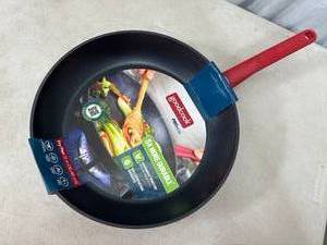 lot 196 image: New 12 inch Goodcook Frying Pan