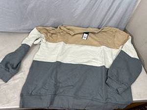lot 203 image: New 2XL Sweatshirt