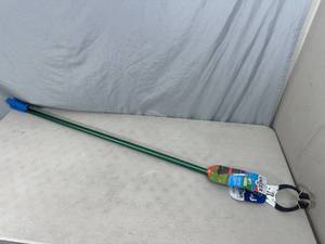 lot 227 image: New Unger 48 inch Nifty Nabber Reach Tool