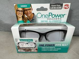 lot 275 image: New Unisex One Power Readers