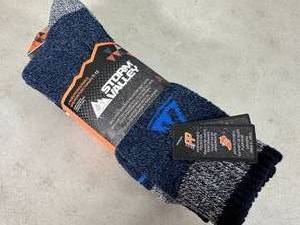 lot 299 image: 4 New Pair Thermal Boot Socks