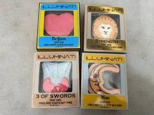 lot 316 image: 4 New Tarot Card Themed Bath Bombs