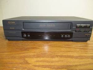lot 76 image: Funai - F2820L - Video Cassette Recorder