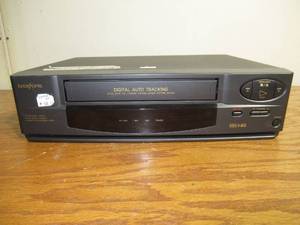 lot 40 image: Broksonic - VHSA-6687CTTC - VHS PlayerRecorder