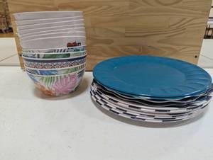 Set of Melamine Dinnerware - 12 plates12 bowls  24 Pieces Total