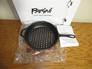 lot 2 image: PARINI 10.25 DIA GRILL SKILLET WITH HOLES CAST IRON PRE-SEASONED