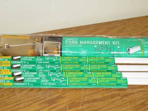 lot 32E image: Lot of 4 5ft WireMold Sticks and 1 Cord Management Kit -C210