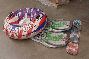 lot 331 image: Sleds, Winter Tube, Snowboard