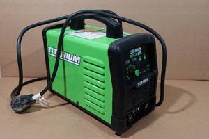 lot 344 image: Titanium Stick 225 Welder - NO Leads