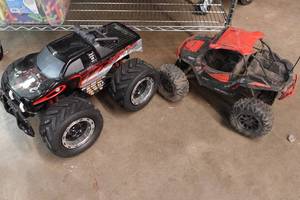 lot 370 image: Remote Control Trucks - NO Remotes