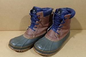 lot 374 image: London Fog Winter Boots - Size 10M