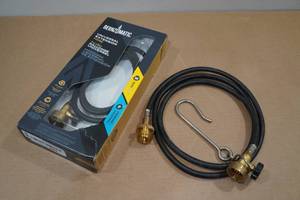 lot 15 image: 2 Universal Extension Hoses
