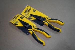 lot 18 image: 2 Stanley Long Nose Pliers