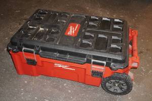 lot 38 image: Milwaukee Packout Rolling Box