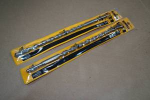 lot 47 image: 2 DeWalt 12 Hammer Drill Bits