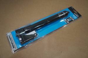 lot 89 image: Wright Door Closer