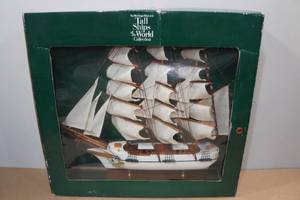 lot 103 image: Tall Ships of the World 22 Boat Replica