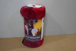 lot 111 image: Wild Frontier 50x60 Plush Throw Blanket